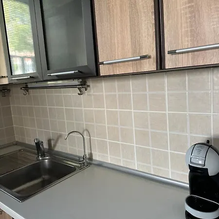 Apartment Kambani 1 *