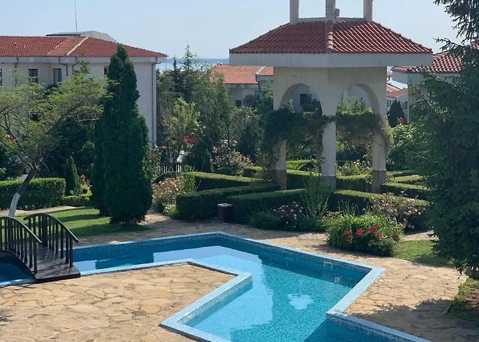 Апартаменты Kambani 1 *